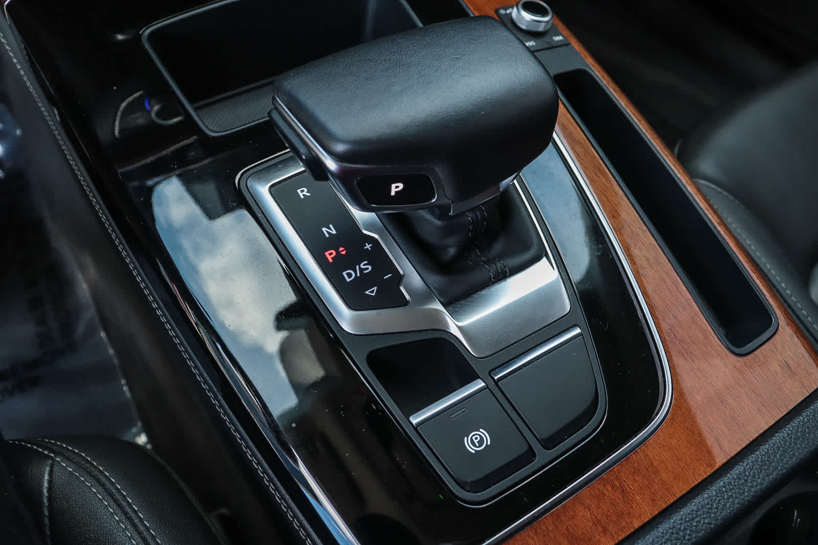 Thumbnail: 2023 Audi Q5 - 26