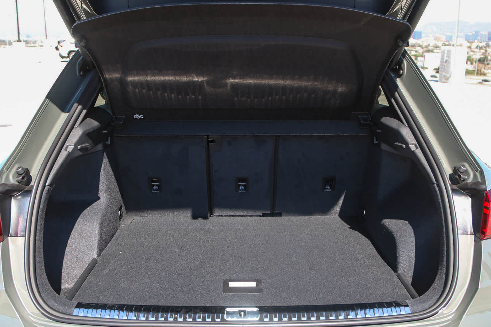 Thumbnail: 2025 Audi Q3 - 45