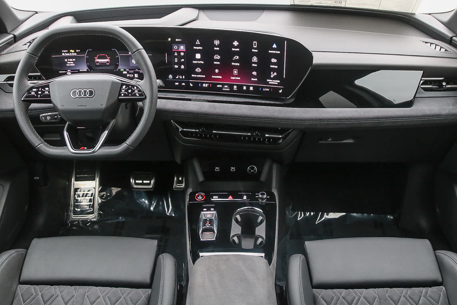 Thumbnail: 2025 Audi SQ6 e-tron - 12