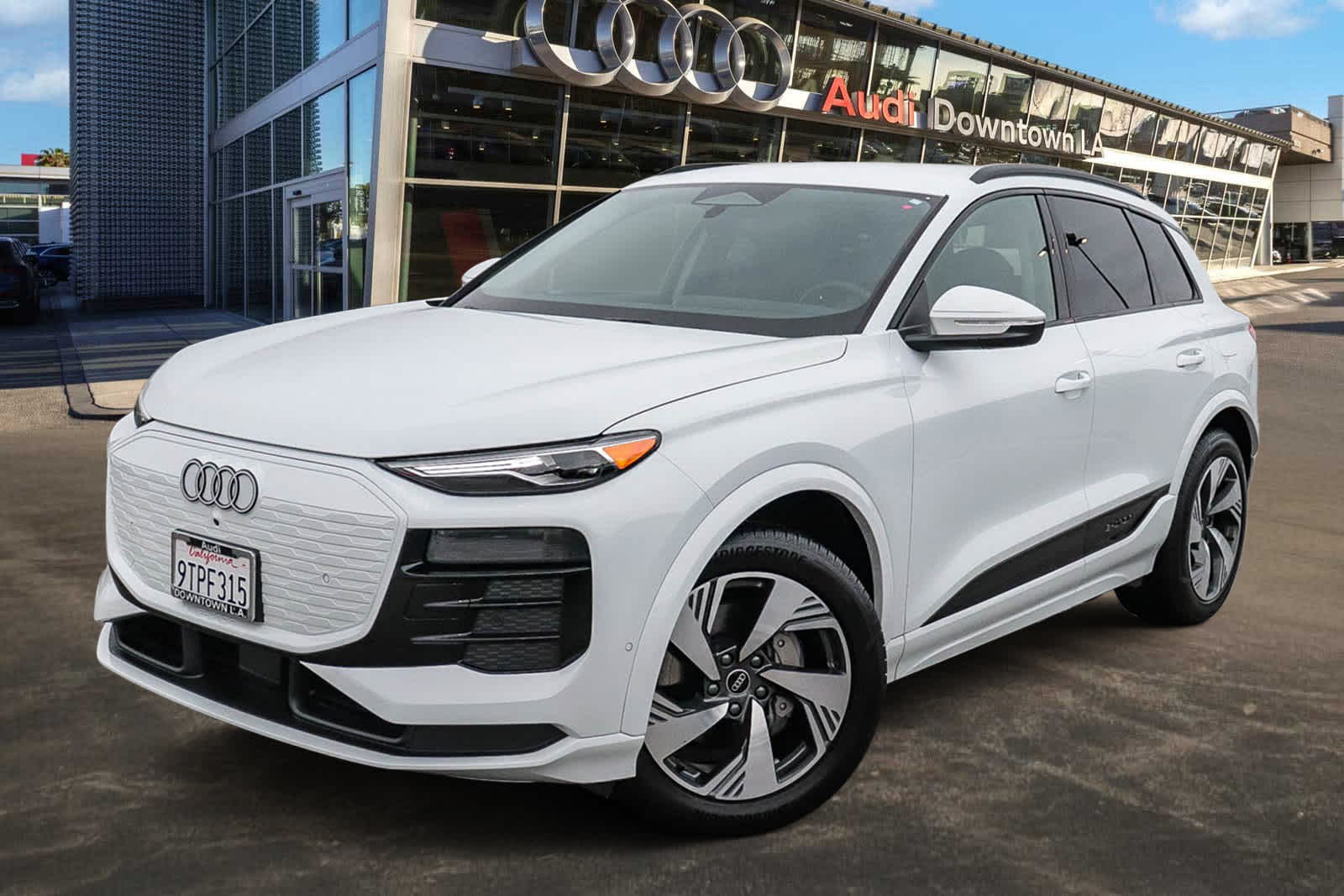 2025 Audi Q6 e-tron Premium -
                  Los Angeles, CA