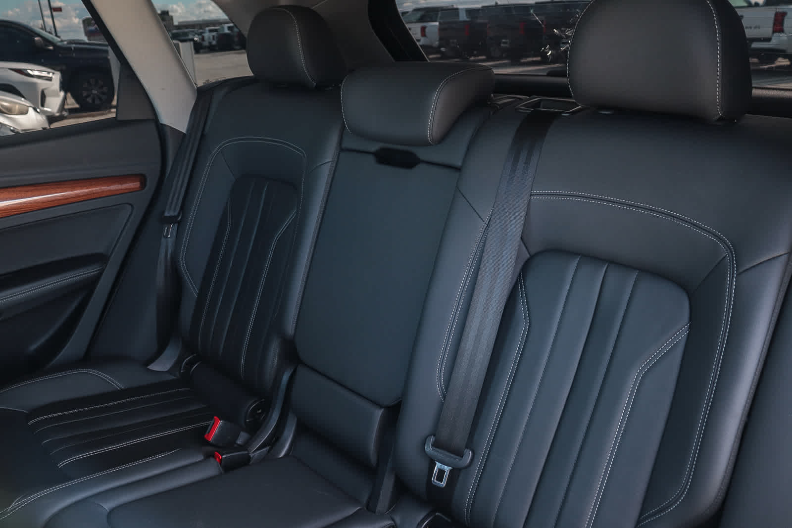 Thumbnail: 2023 Audi Q5 - 25