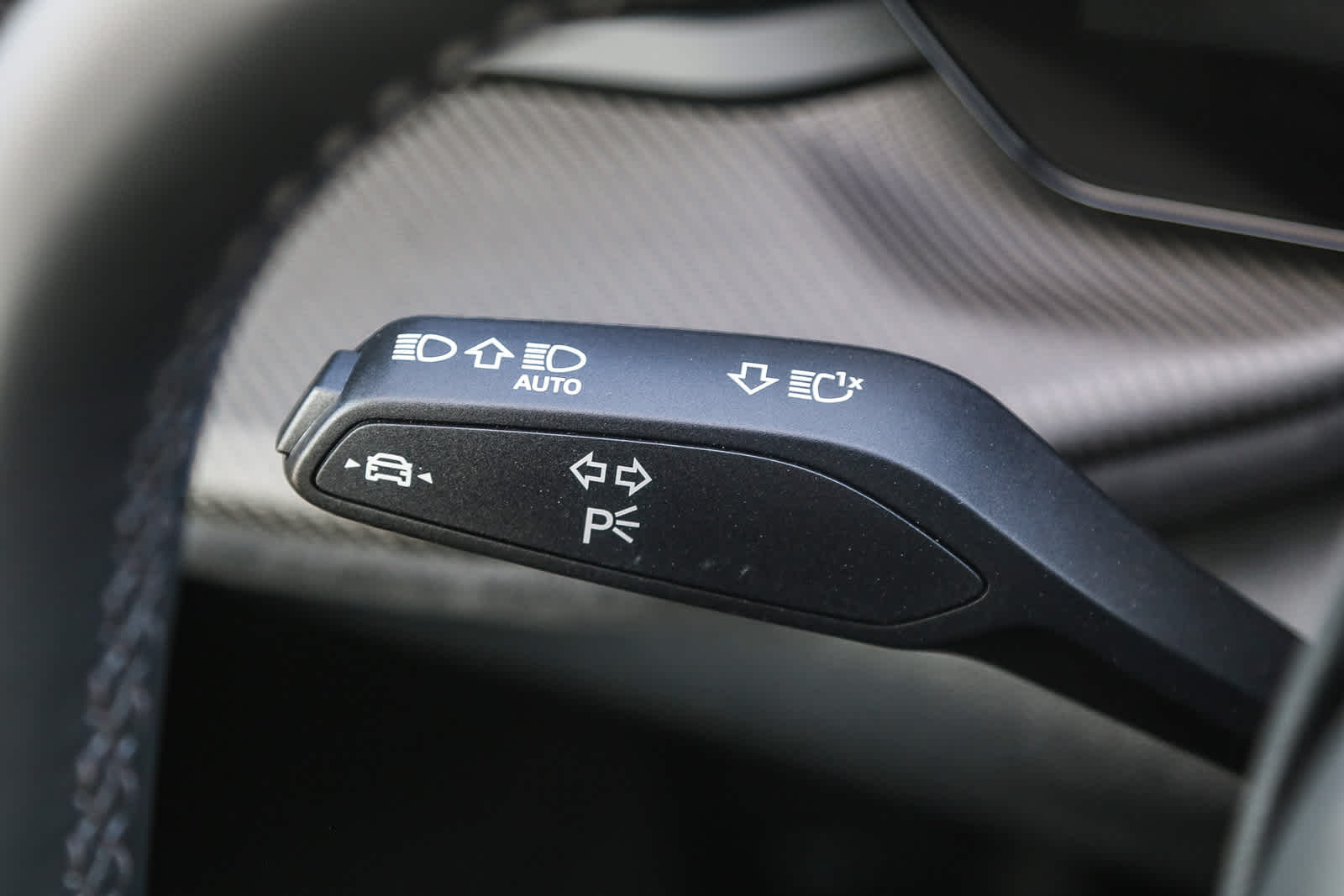 Thumbnail: 2025 Audi SQ5 - 34