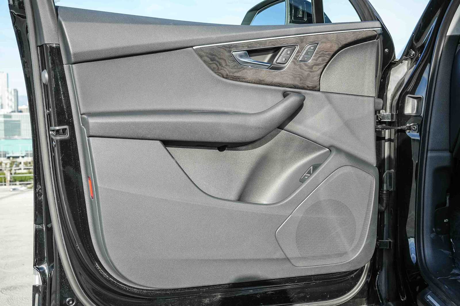 Thumbnail: 2022 Audi Q7 - 29