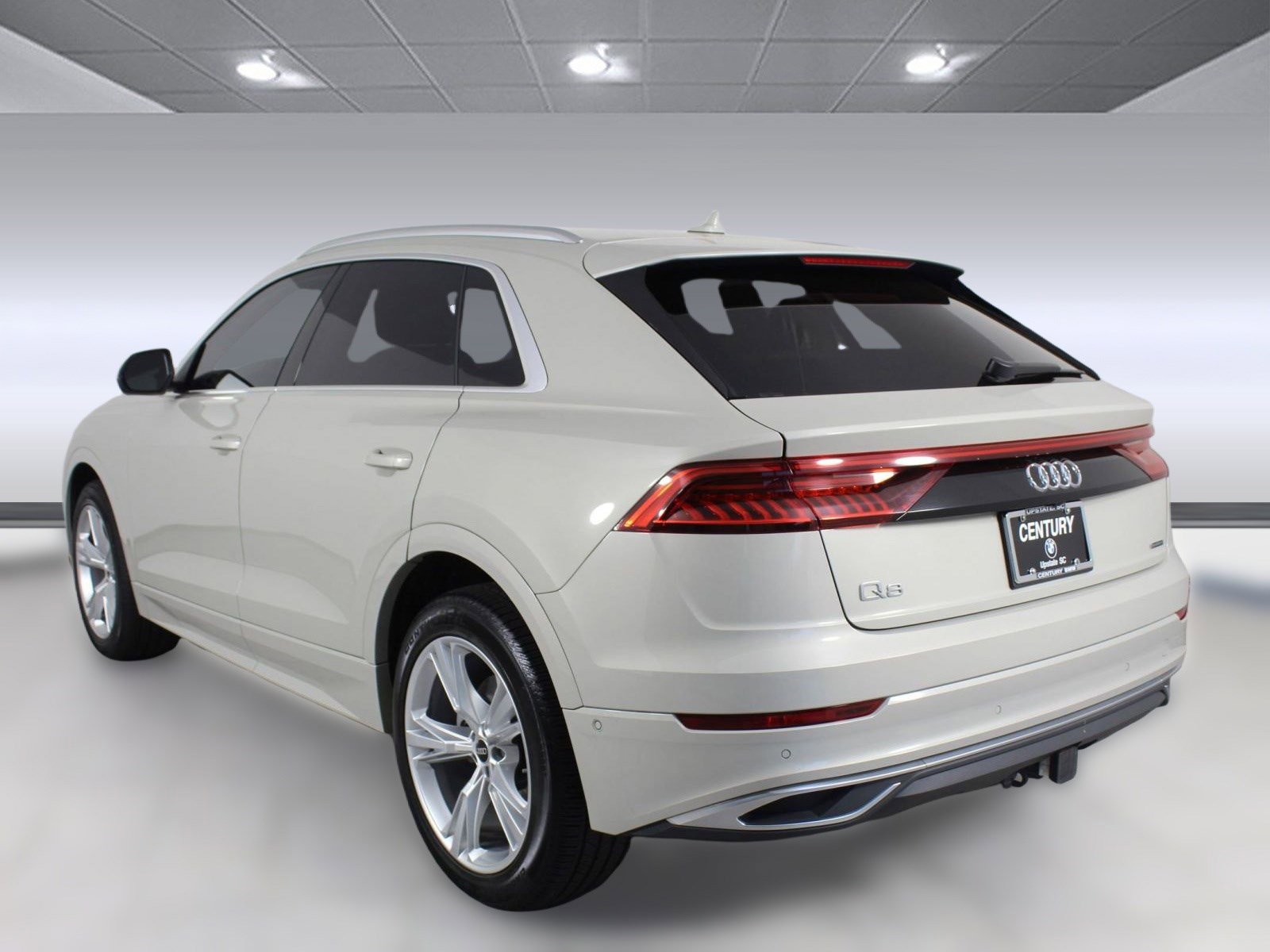 2022 Audi Q8 Prestige 55 photo 2