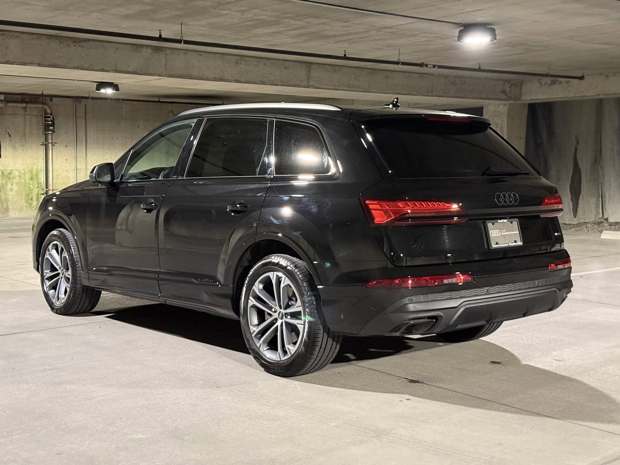 2025 Audi Q7 45 Premium photo 3