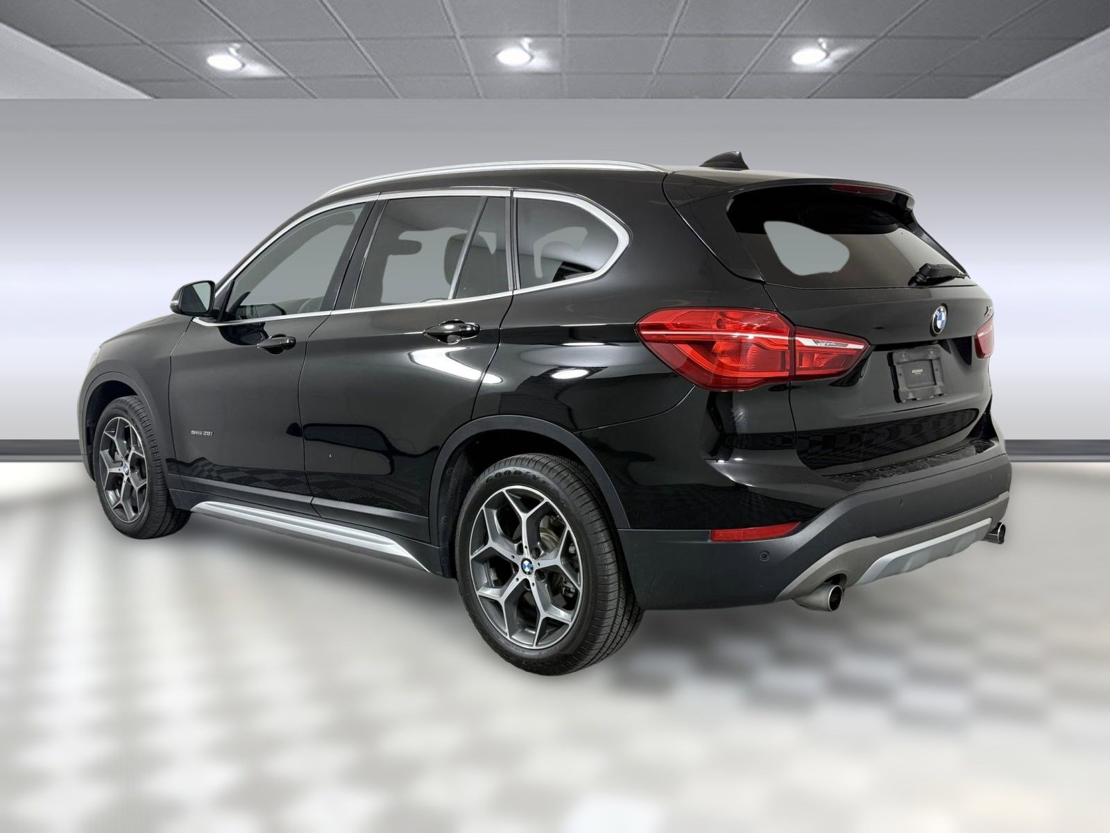 2018 Bmw X1 sDrive28i photo 2
