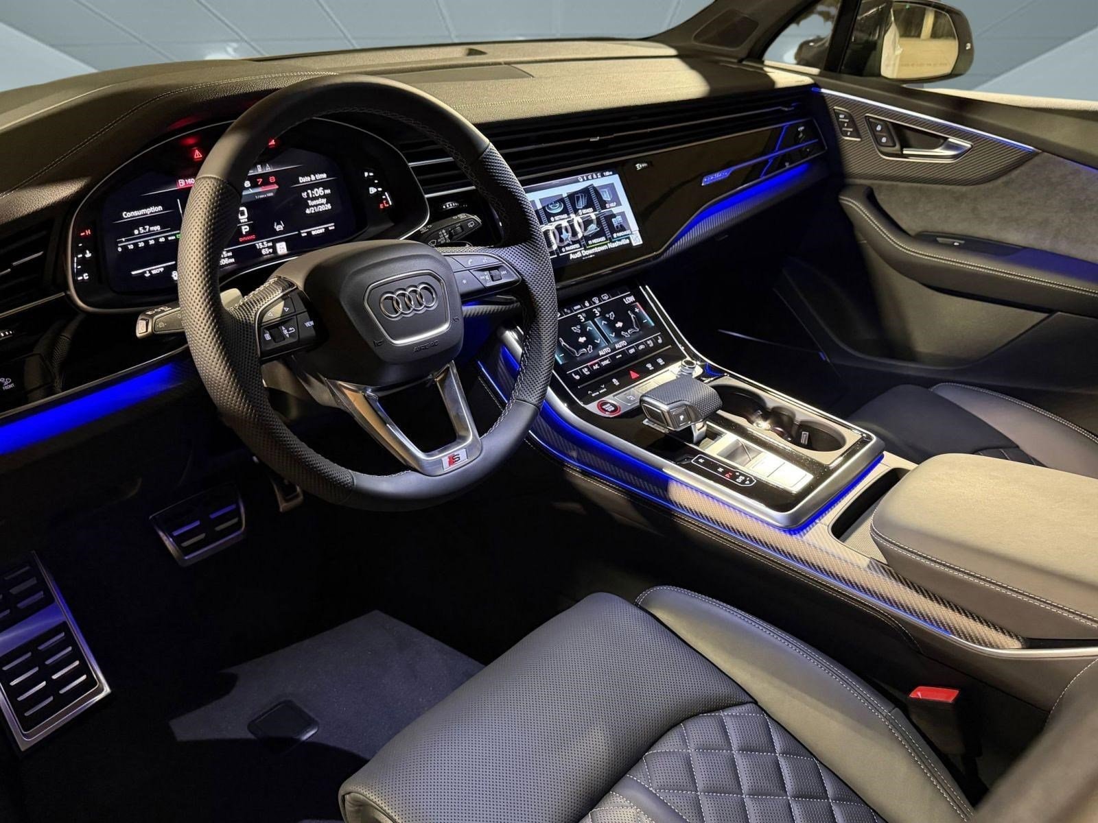 SQ7 Prestige SUV