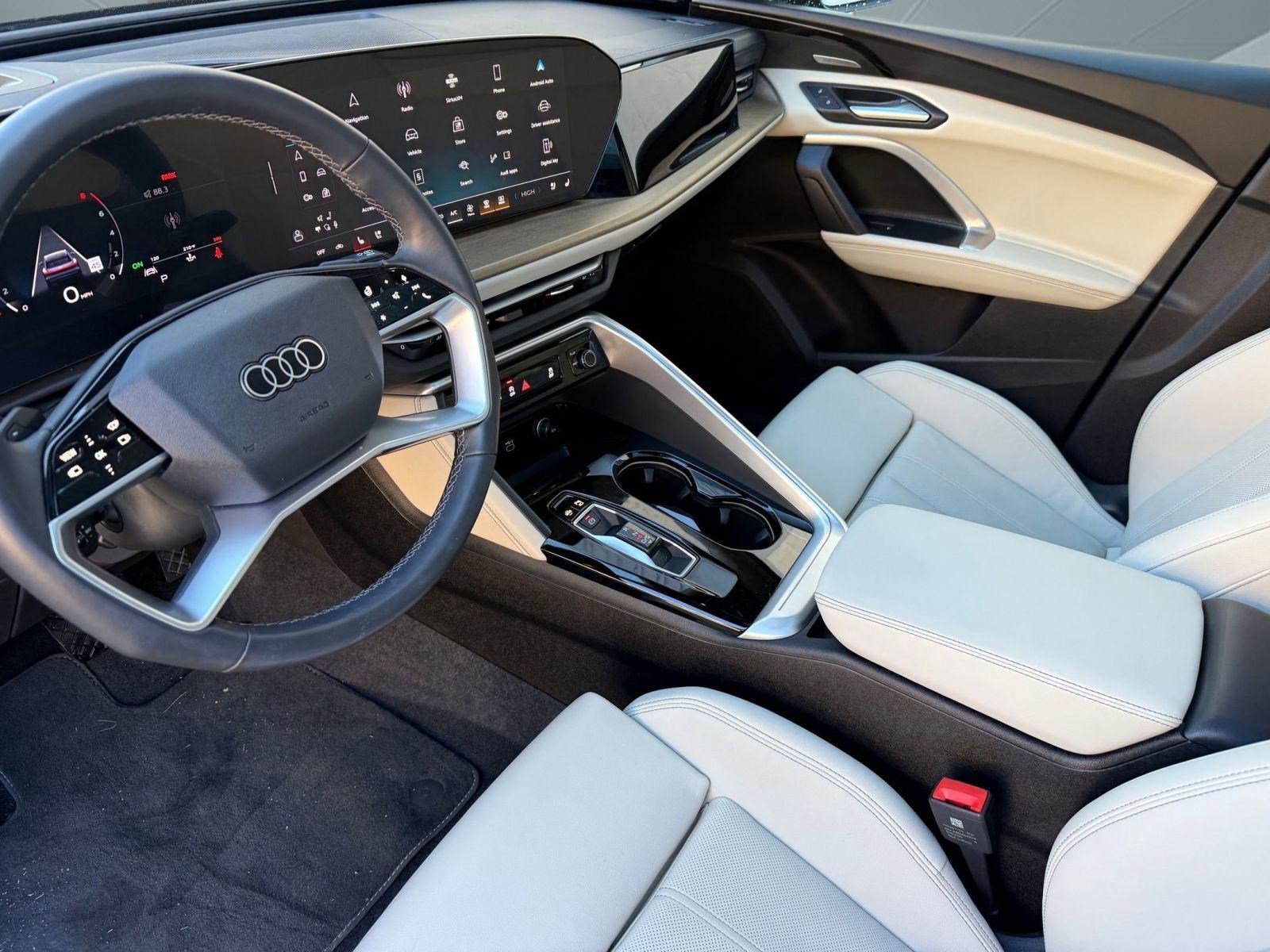 2025 Audi Q5 TFSI Premium Plus photo 4