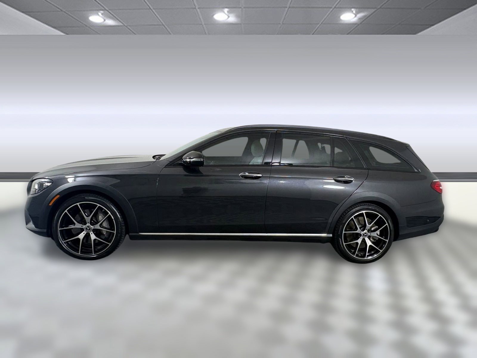 2021 Mercedes Benz E 450 Wagon photo 2