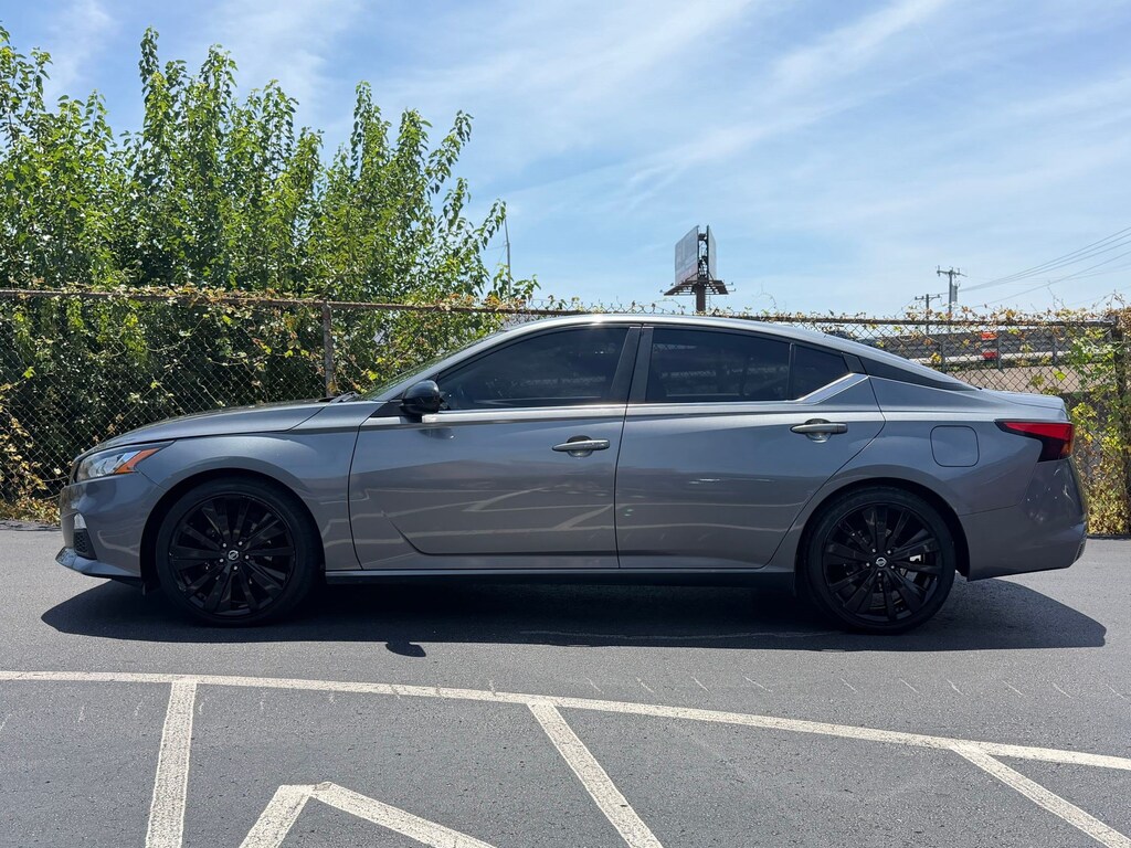 Used 2020 Nissan Altima 2.5 SR Sedan