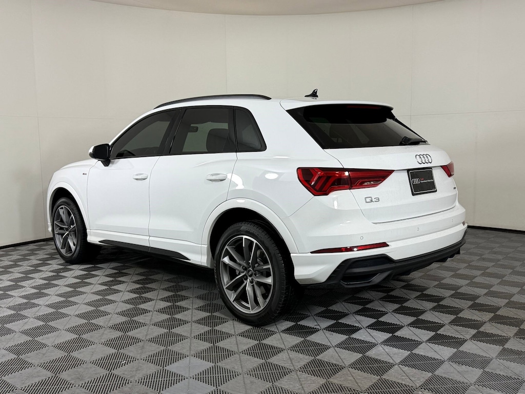Used 2025 Audi Q3 S line Premium S line Premium 45 TFSI quattro