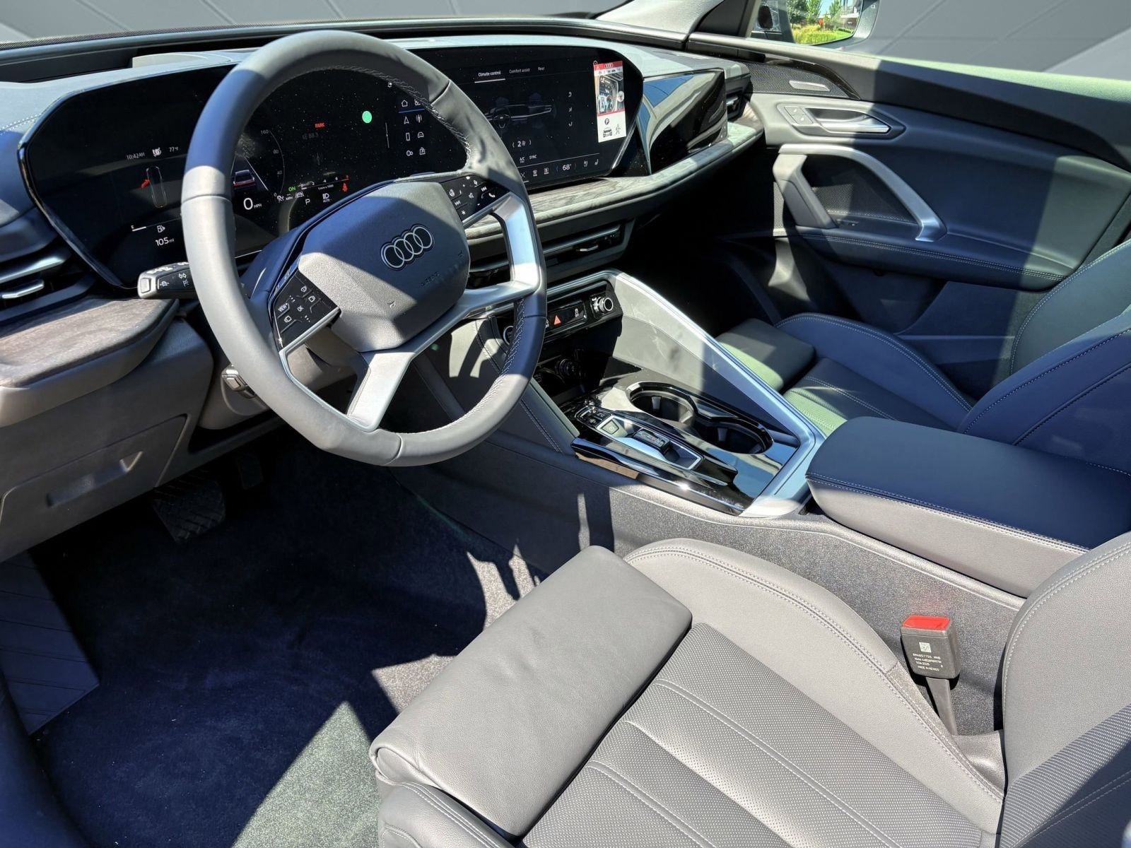 2025 Audi Q5 2.0T Premium Plus photo 4