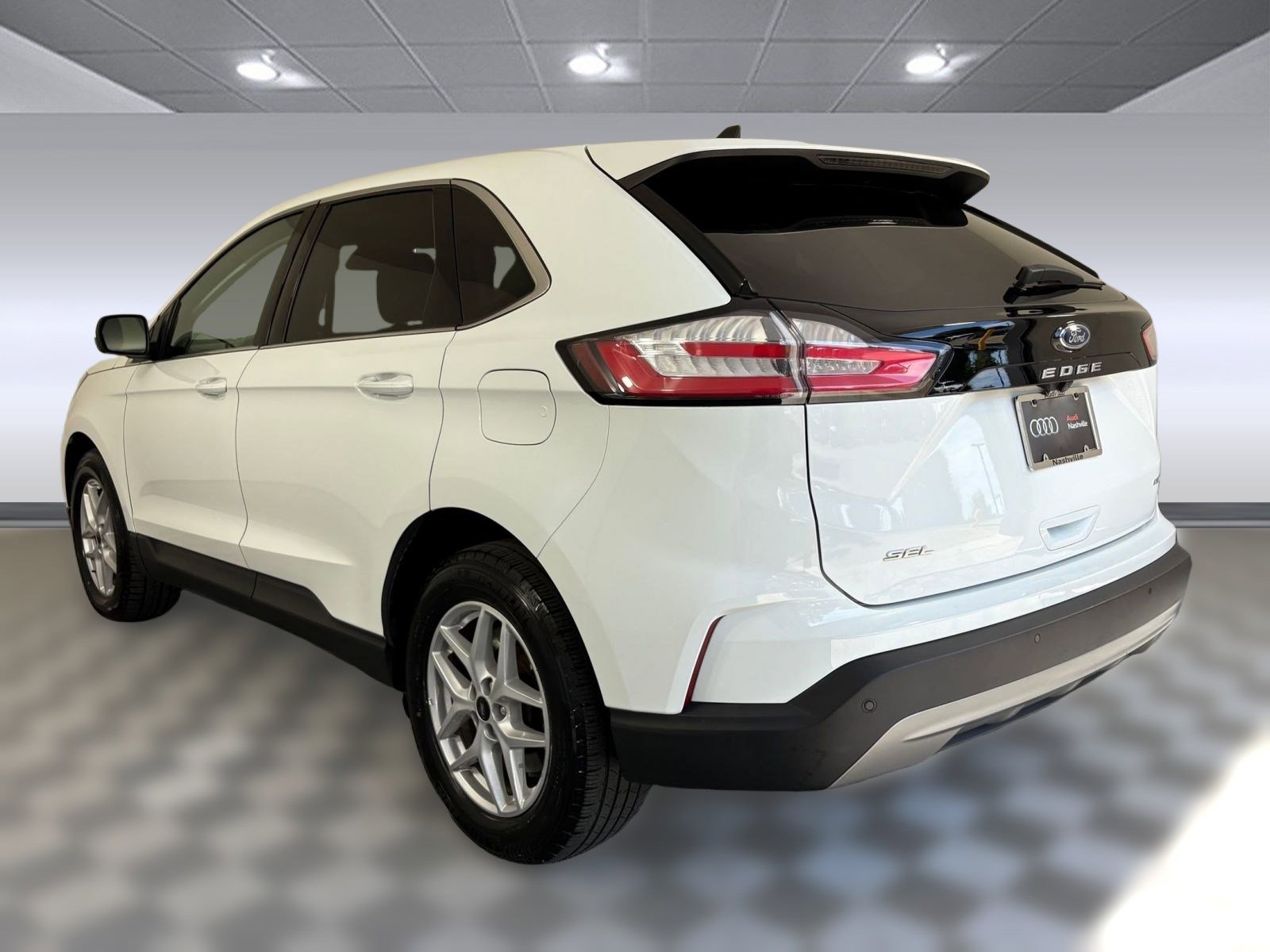 2023 Ford Edge SEL photo 3