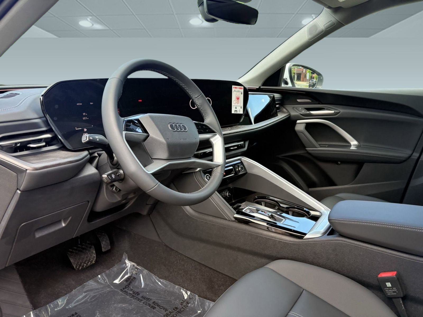 2025 Audi Q5 2.0T Premium Plus photo 4