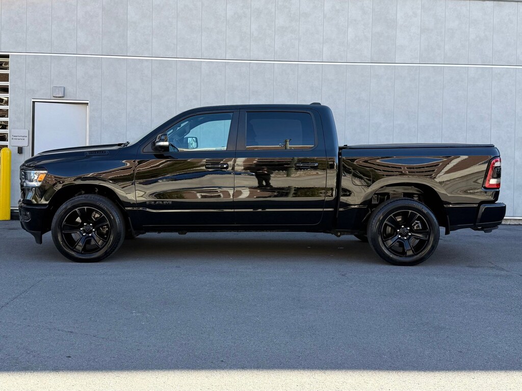 Used 2021 Ram 1500 Big Horn Big Horn 4x4 Crew Cab 57 Box