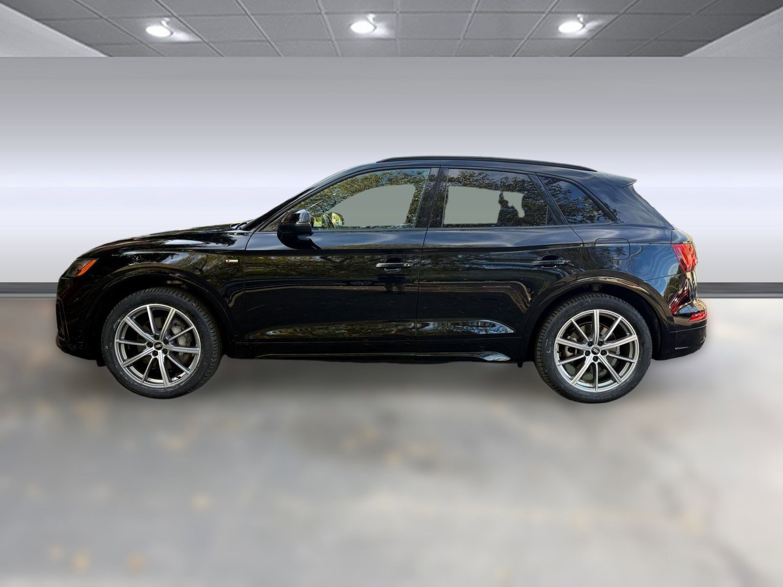 2022 Audi Q5 55 TFSI Premium S line Plus photo 2