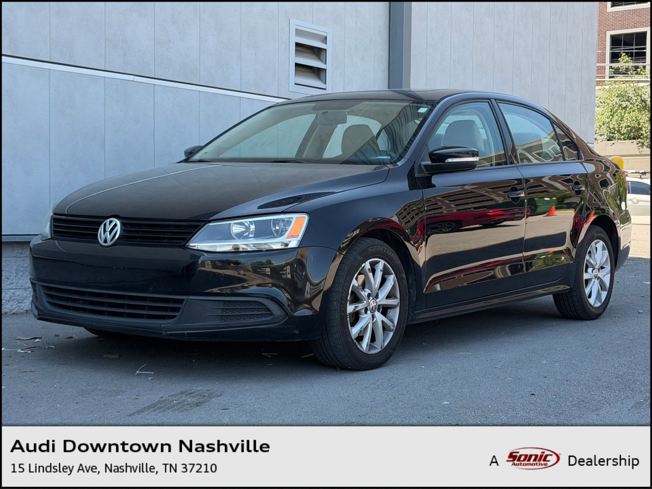 2012 Volkswagen Jetta SE 6AT's photo