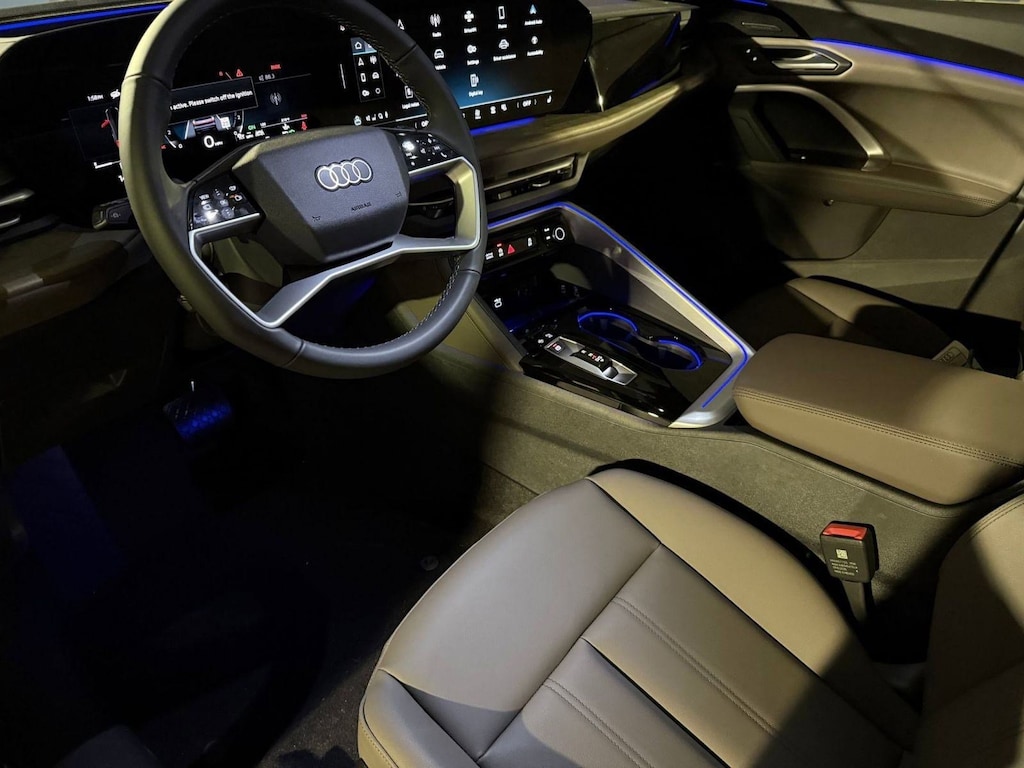 New 2025 Audi Q5 2.0T Premium SUV
