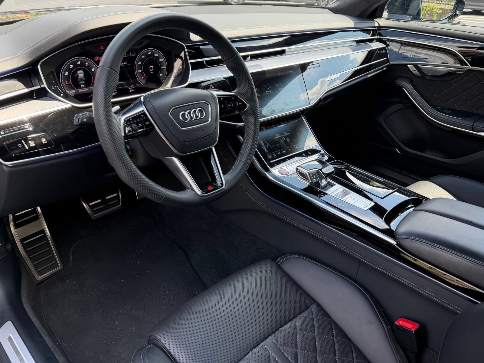 S8 S8 TFSI Quattro Tiptronic (4.0 TFSI) 4.0 TFSI