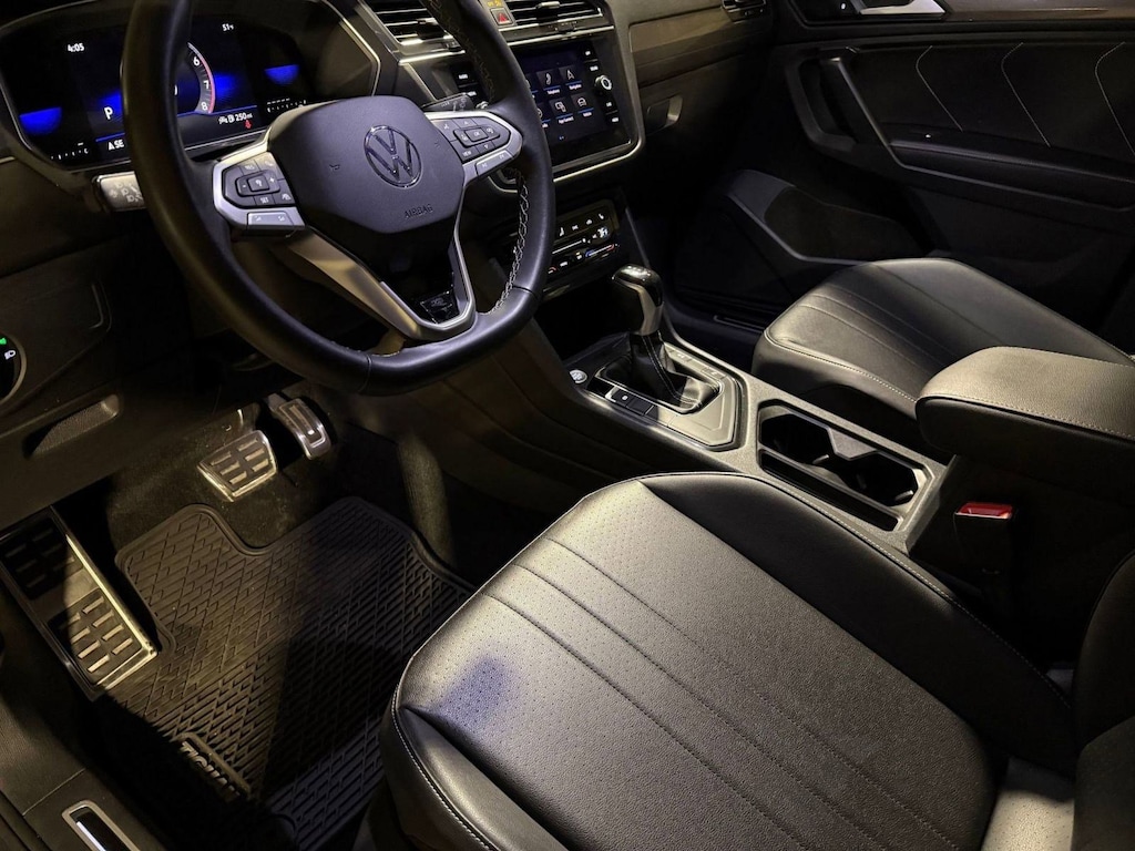Used 2023 Volkswagen Tiguan SE R-Line Black 2.0T SE R-Line Black FWD