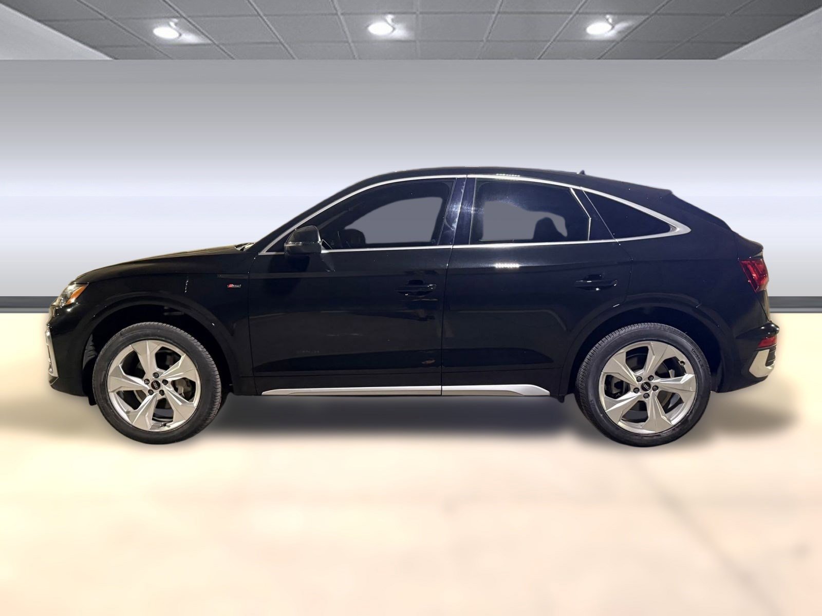 2023 Audi Q5 Sportback 45 TFSI Premium S line photo 2