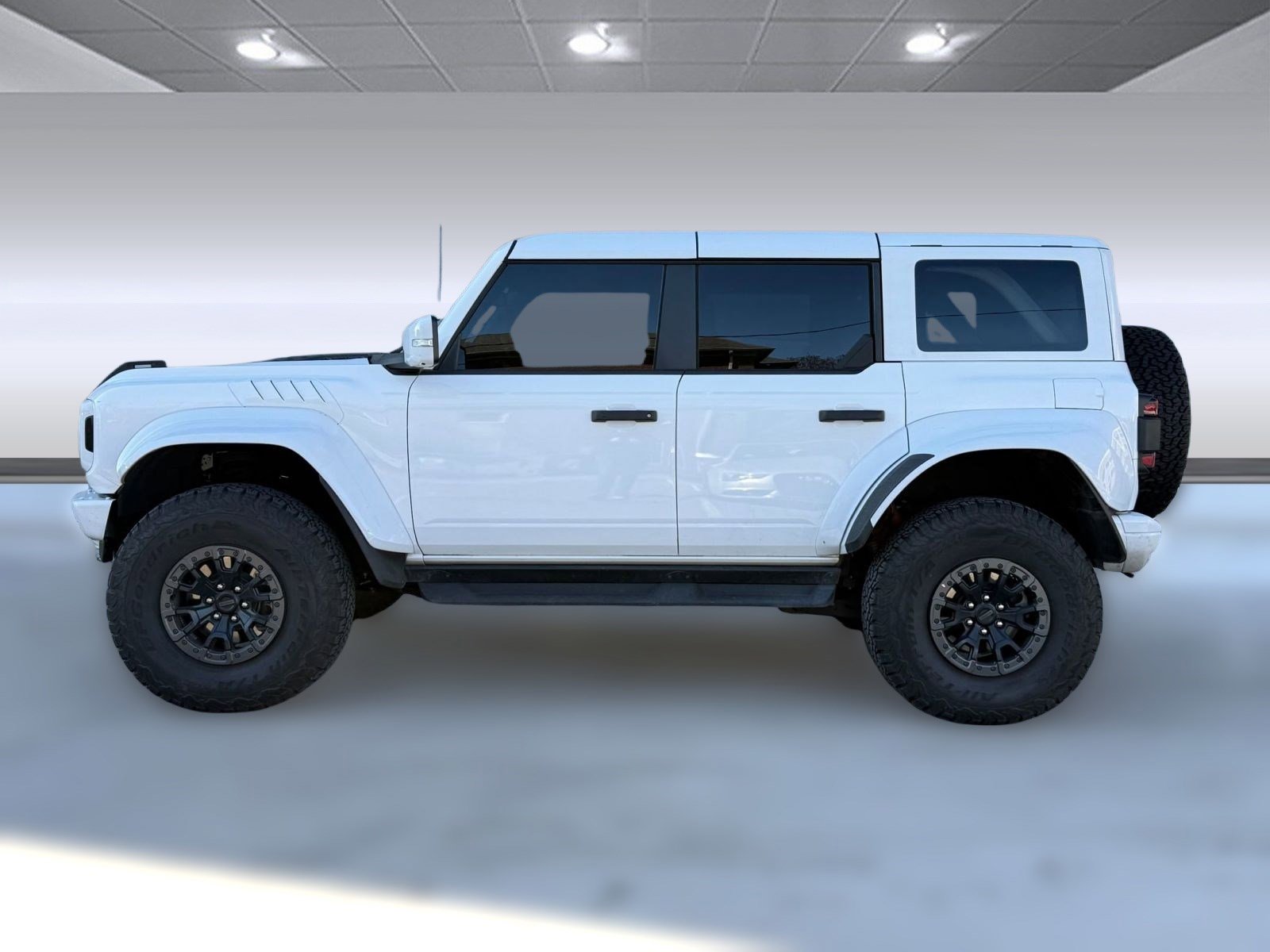 2023 Ford Bronco Raptor photo 2