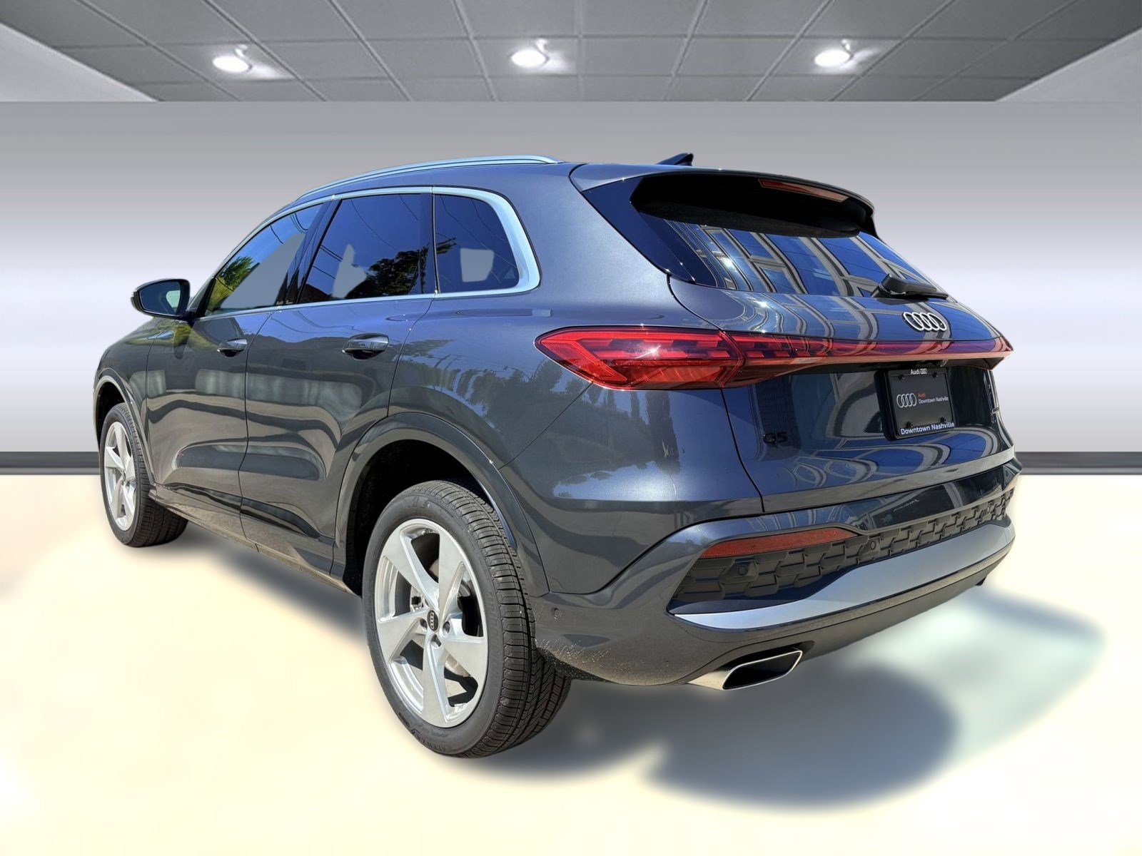 2025 Audi Q5 2.0T Premium Plus photo 3