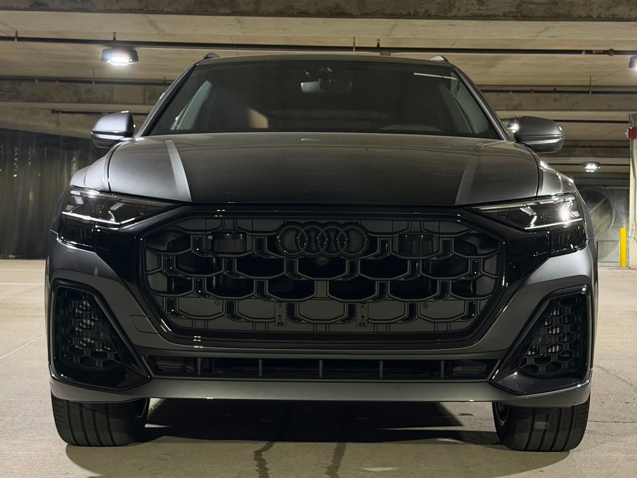 Q8 Premium Plus SUV