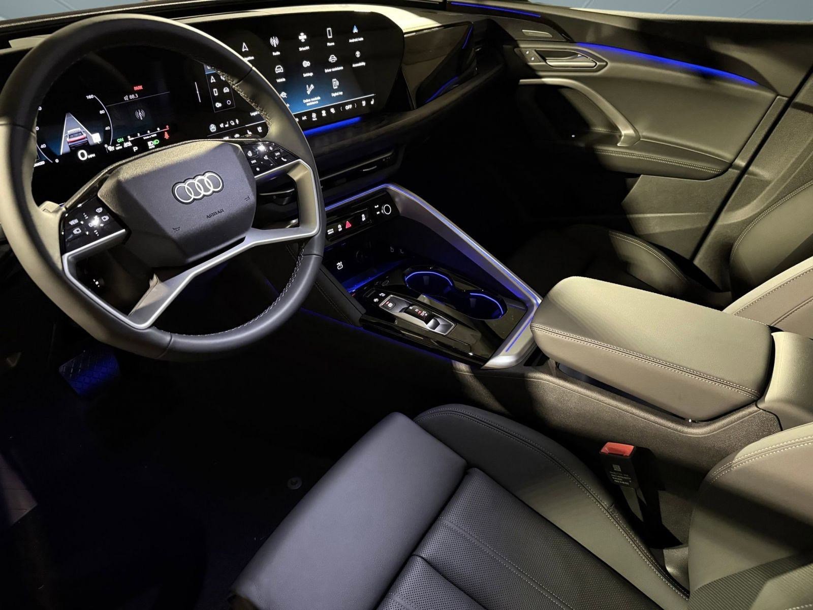 2025 Audi Q5 2.0T Premium Plus photo 3