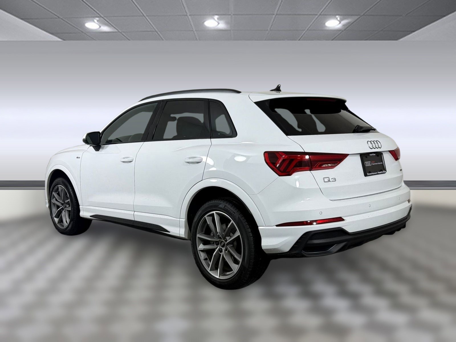 2025 Audi Q3 45 TFSI S line Premium photo 2