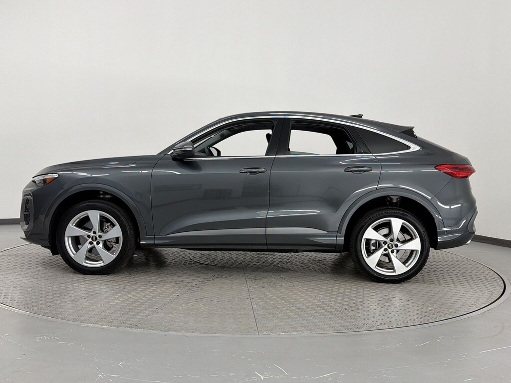 Certified 2025 Audi Q5 Sportback Premium Plus Premium Plus 2.0 TFSI quattro