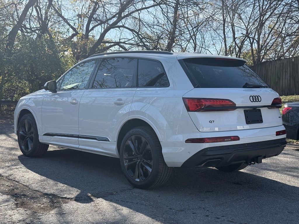New 2026 Audi Q7 55 Premium SUV