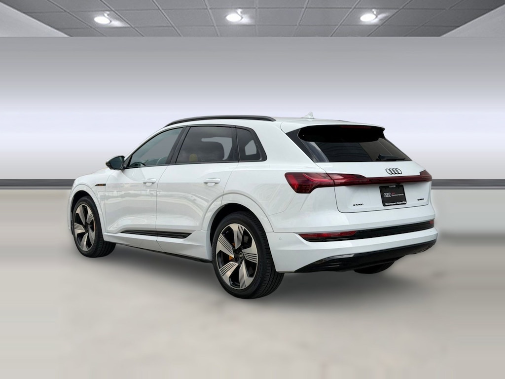 Used 2022 Audi e-tron Premium Plus Premium Plus quattro