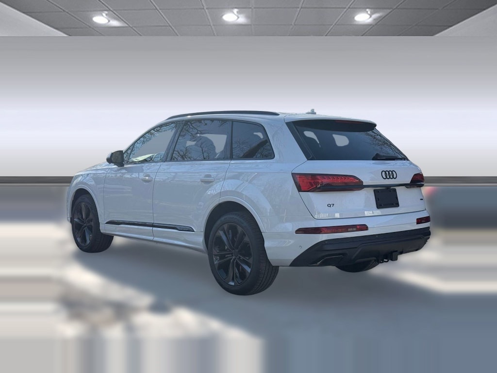 New 2026 Audi Q7 55 Premium SUV