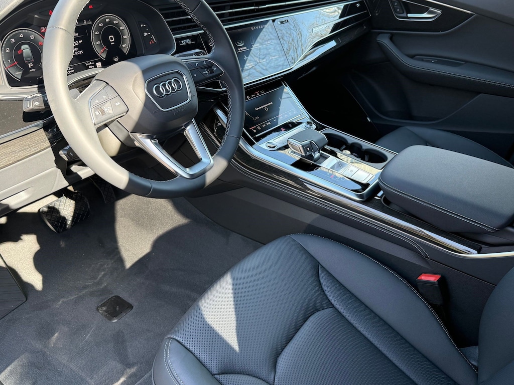 New 2026 Audi Q7 55 Premium SUV