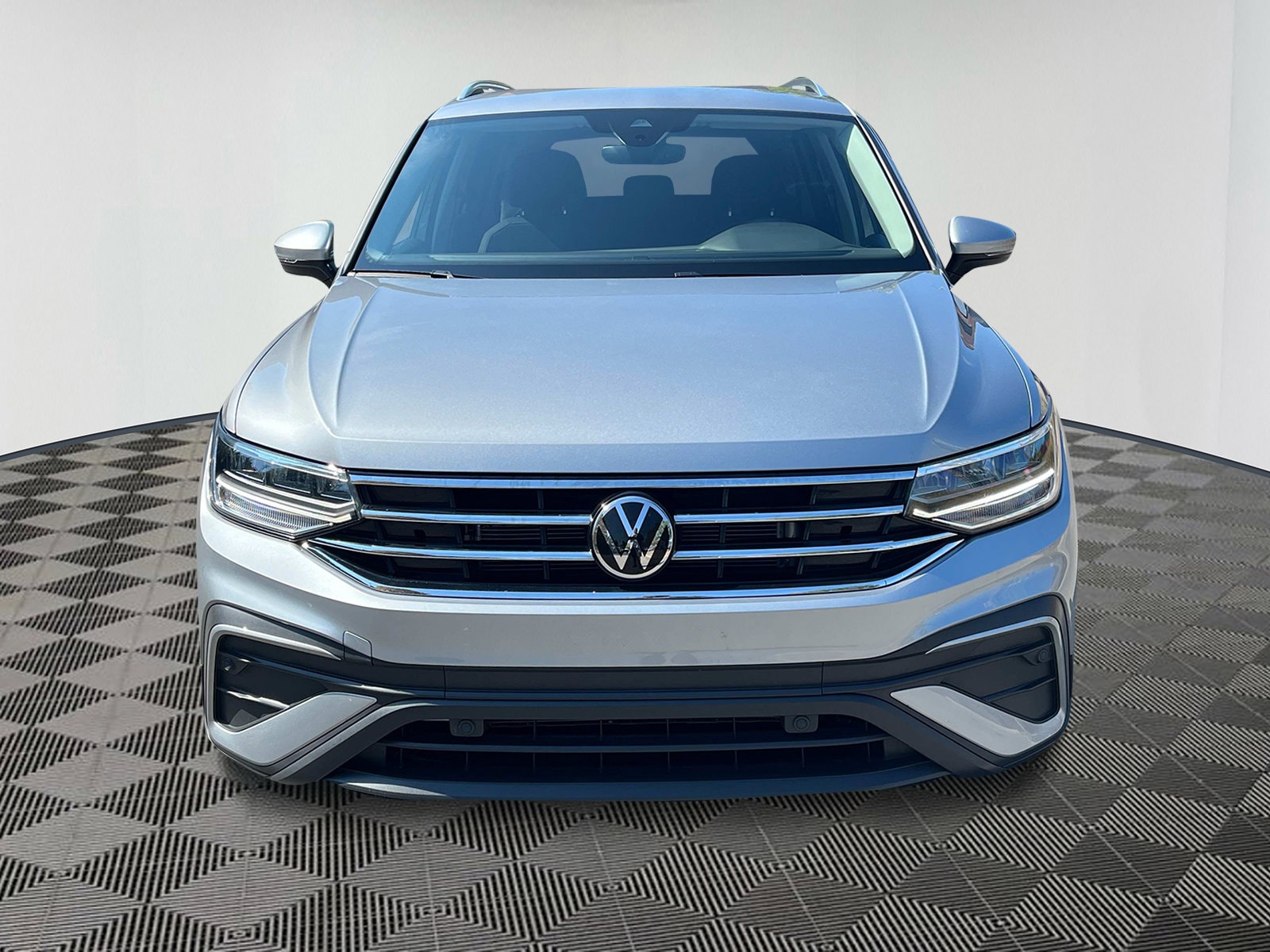 Used 2023 Volkswagen Tiguan SE with VIN 3VV3B7AXXPM056032 for sale in Brentwood, TN