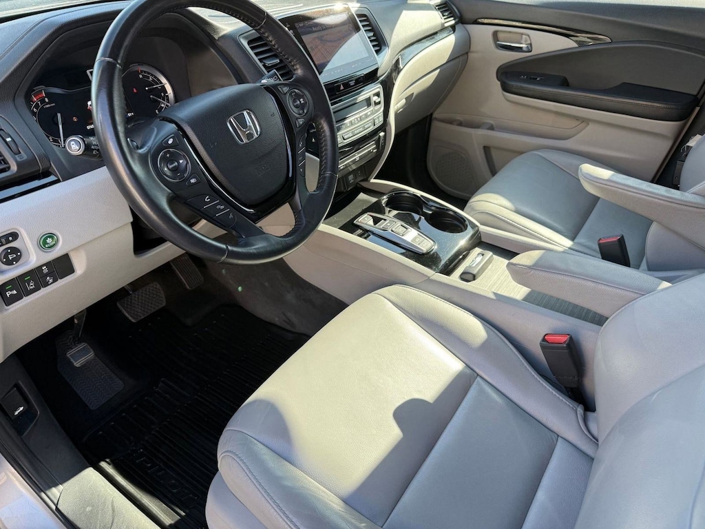 2018 Honda Pilot Touring photo 4