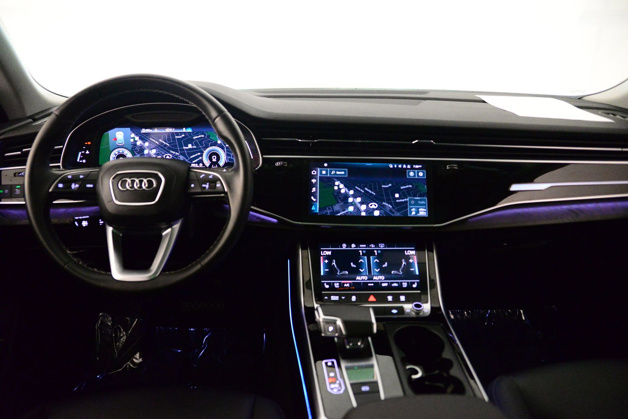 2022 Audi Q8 55 Premium Plus photo 3