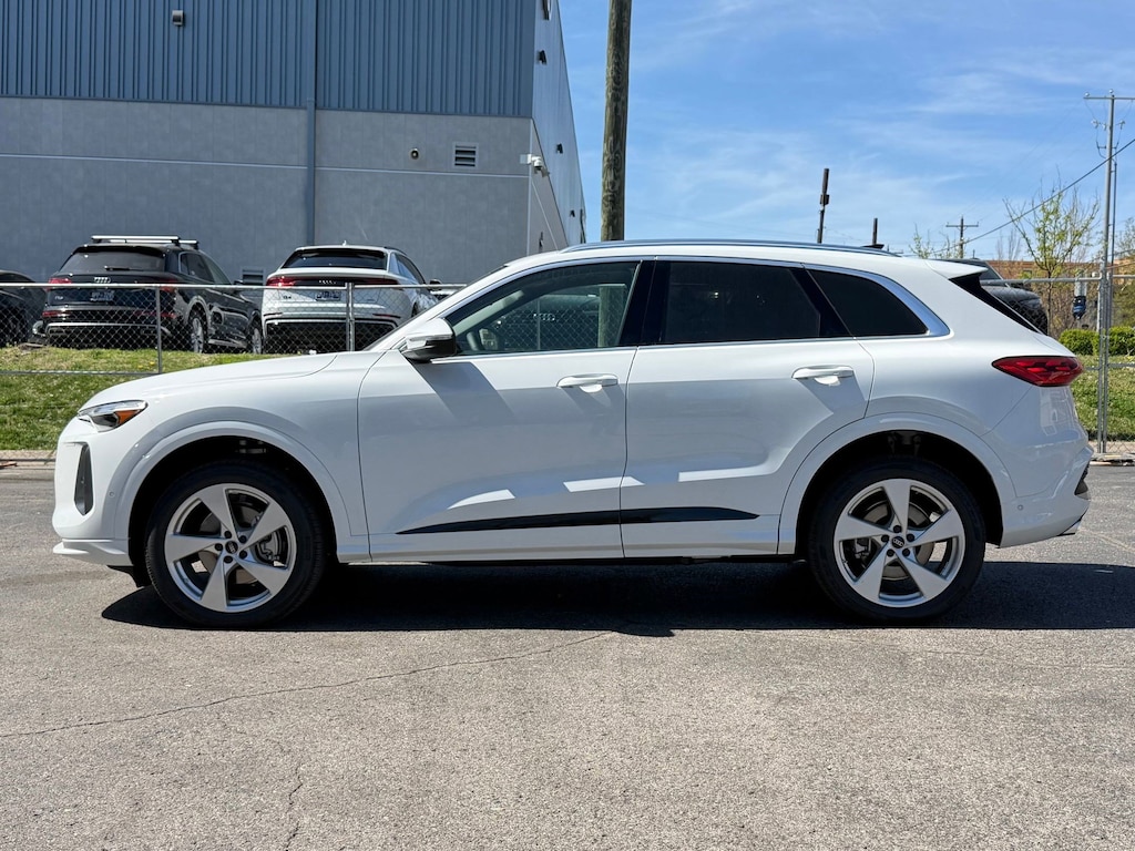 New 2026 Audi Q5 Premium Plus SUV