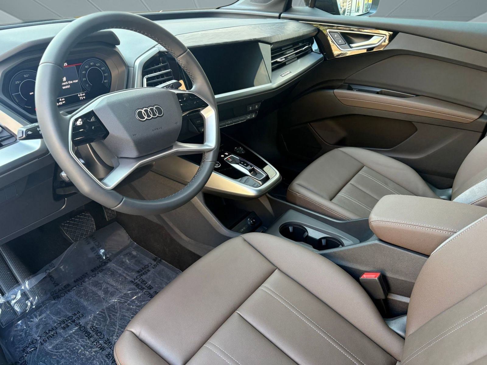 2026 Audi Q4 E-tron 55 Premium photo 4