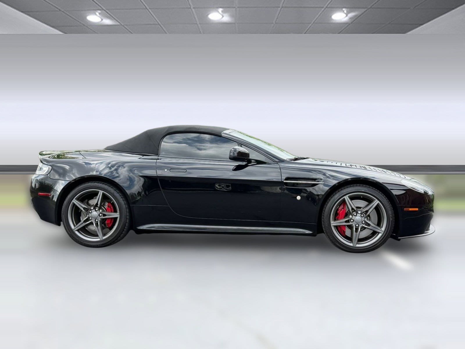 V8 Vantage GT Convertible