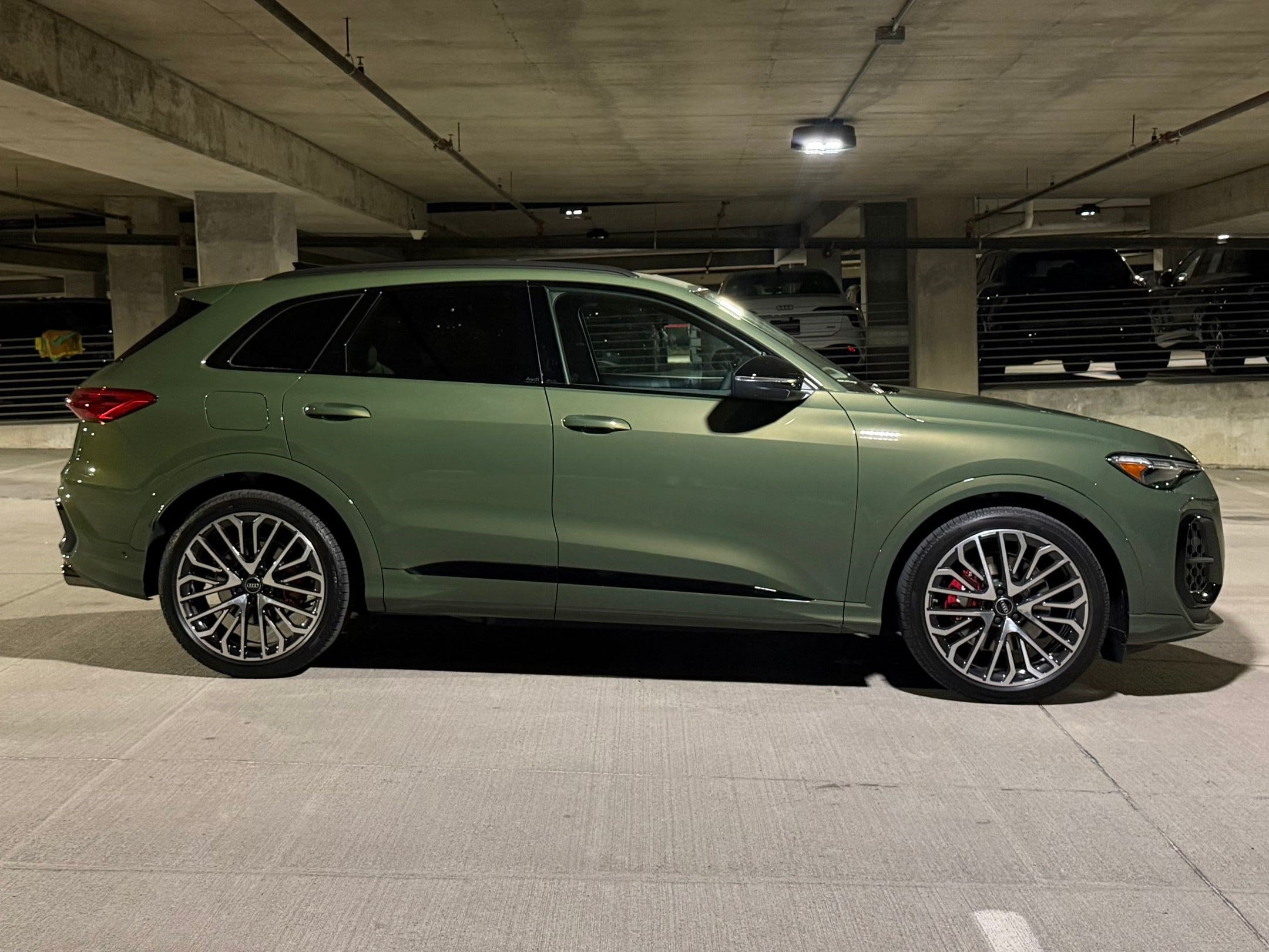 SQ5 Premium Plus SUV