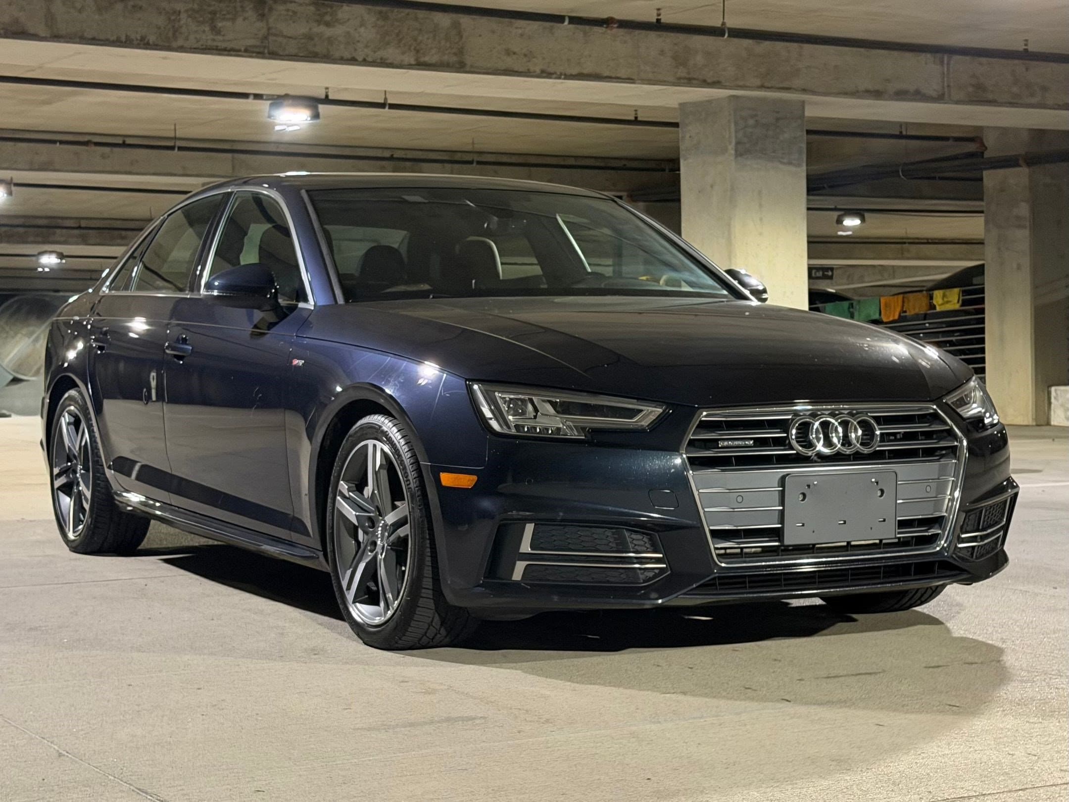 A4 Premium Plus 2.0 TFSI Premium Plus S Tronic Quattro AWD