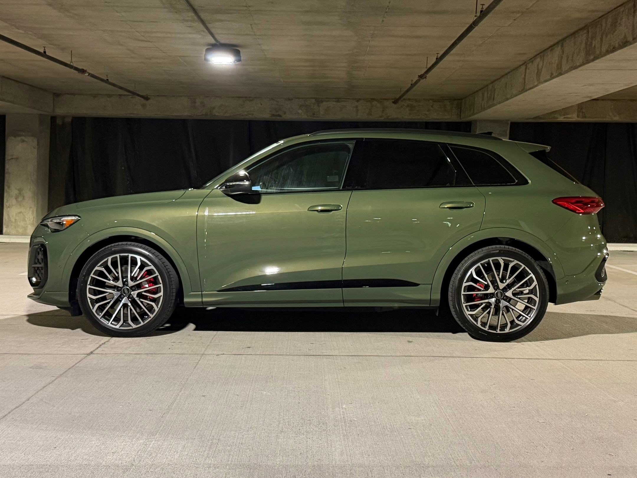 SQ5 Premium Plus SUV