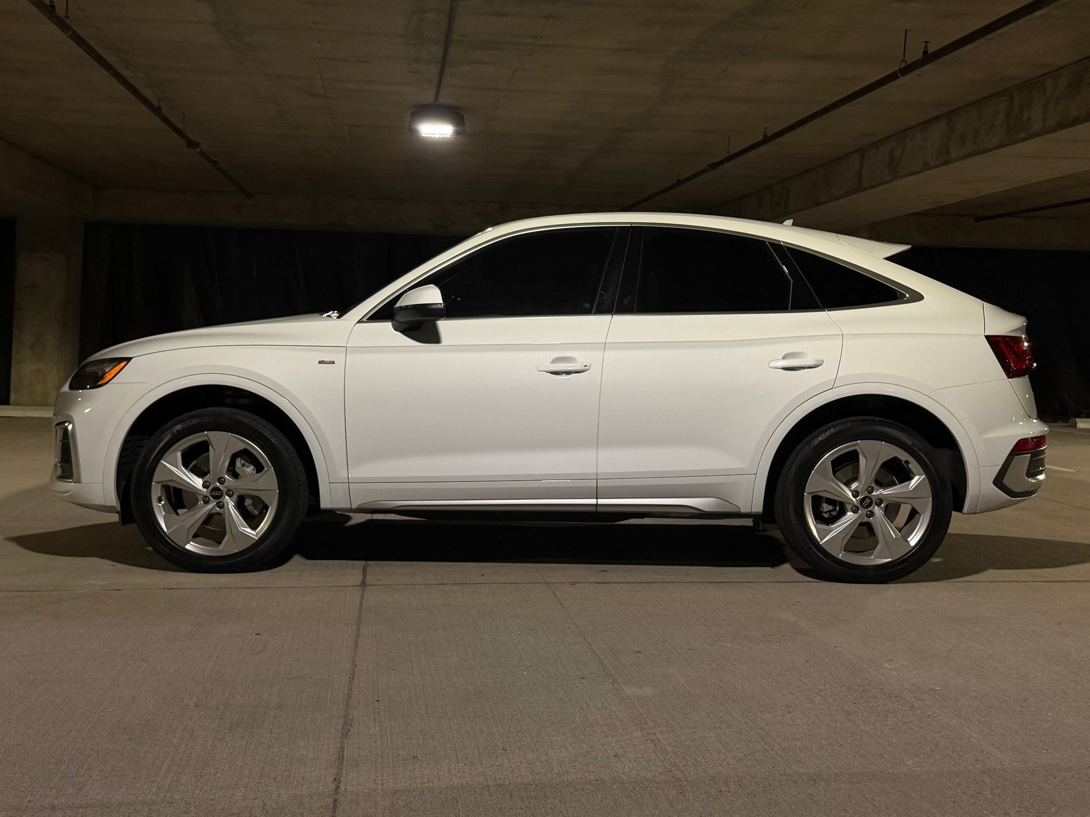 Q5 Sportback S Line Premium Plus S Line Premium Plus 45 TFSI Quattro