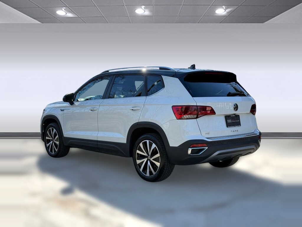 Used 2023 Volkswagen Taos SE SE FWD