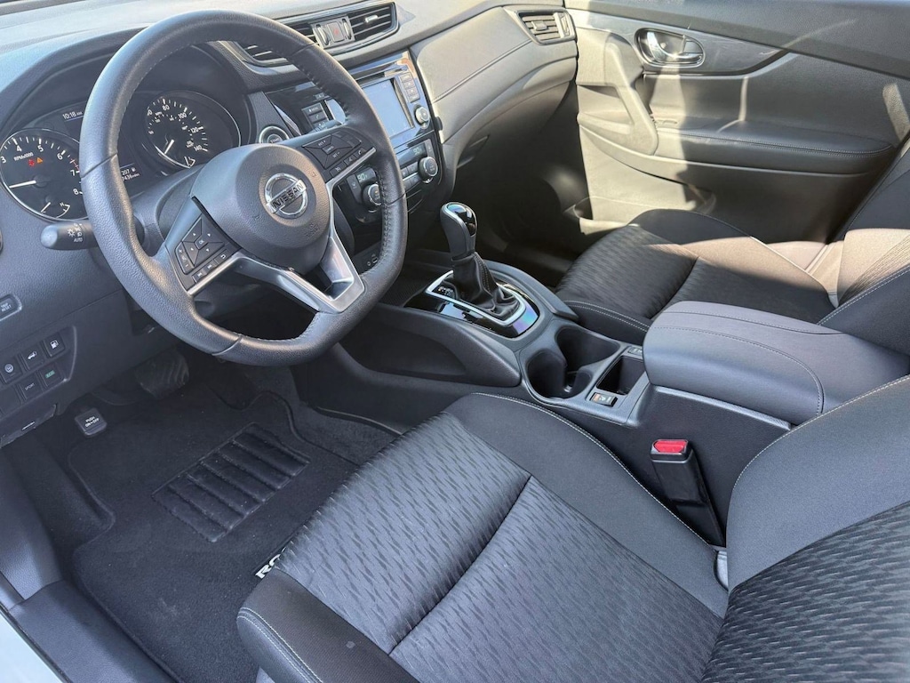 Used 2020 Nissan Rogue SV FWD SV