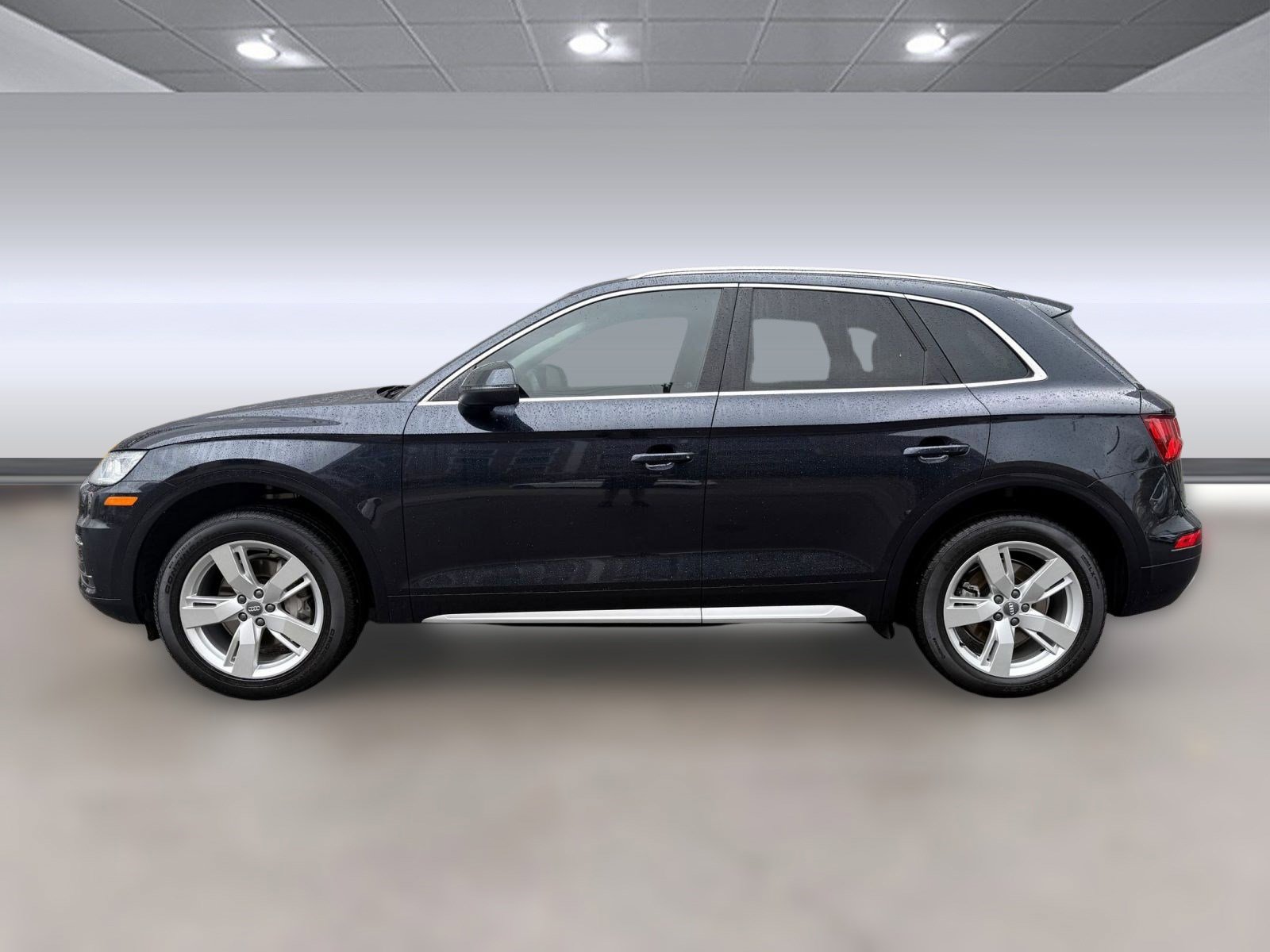 2018 Audi Q5 TFSI Premium Plus photo 2