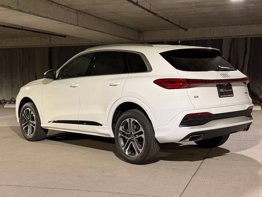 New 2025 Audi Q5 2.0T Premium SUV