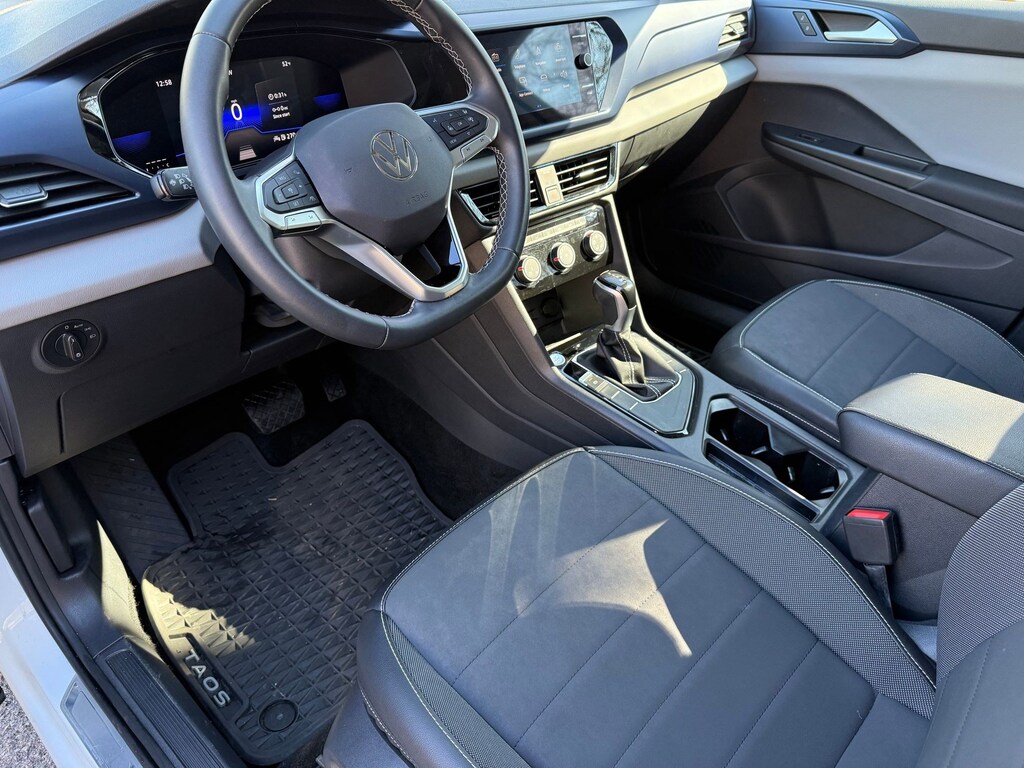 Used 2023 Volkswagen Taos SE SE FWD